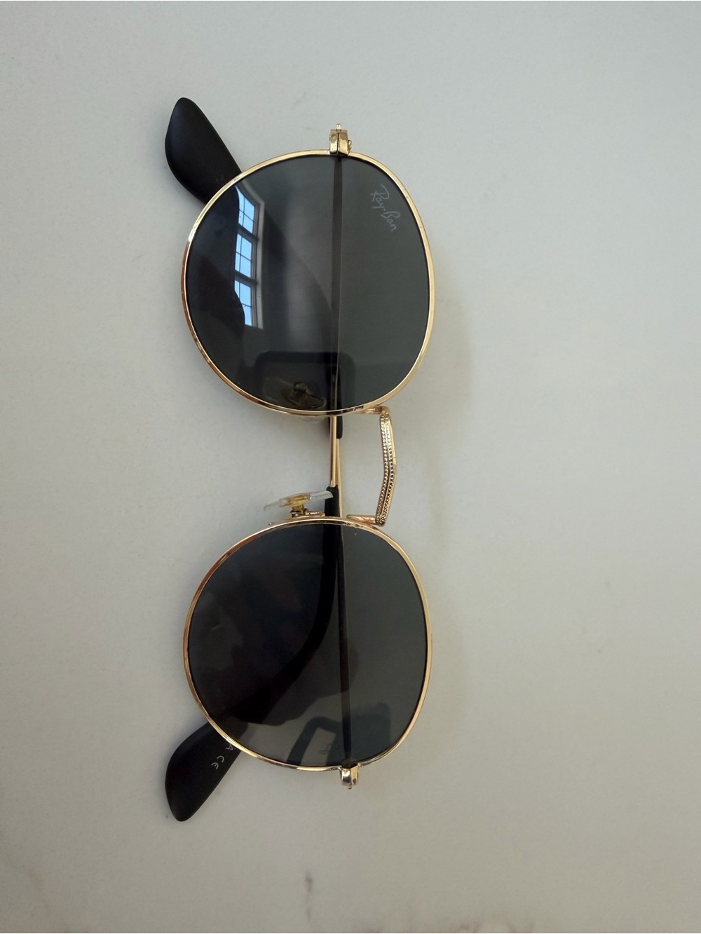Ray Ban Round Metal Sunglasses - Picture 4 of 8